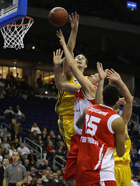 奏的攻防 奏的攻防