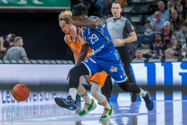 在漫长且充 在漫长且充