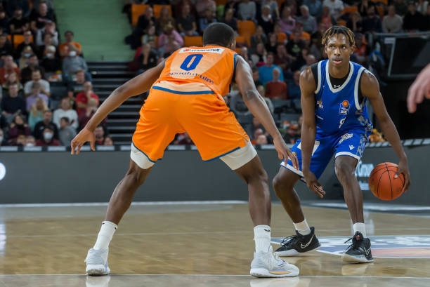 创造两个进 创造两个进