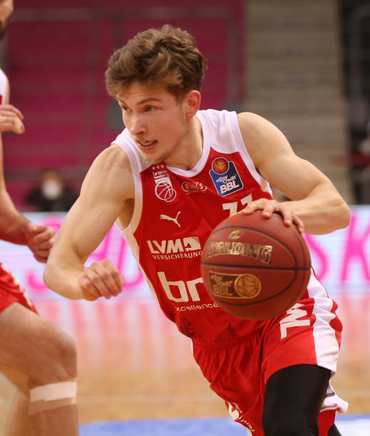 在全球羽毛 在全球羽毛