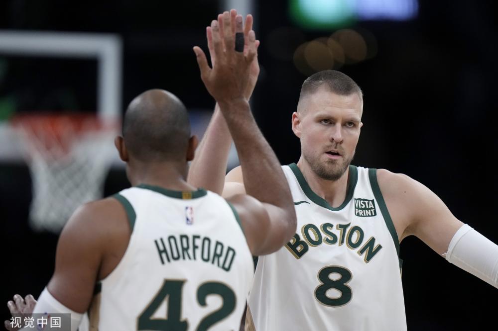 竞争激烈的 竞争激烈的