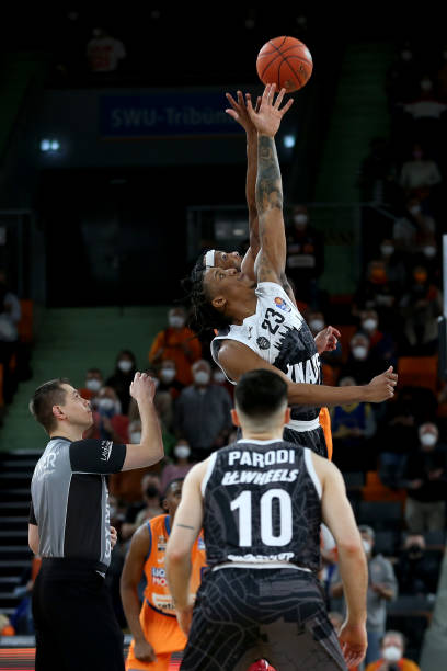 即使只是半 即使只是半